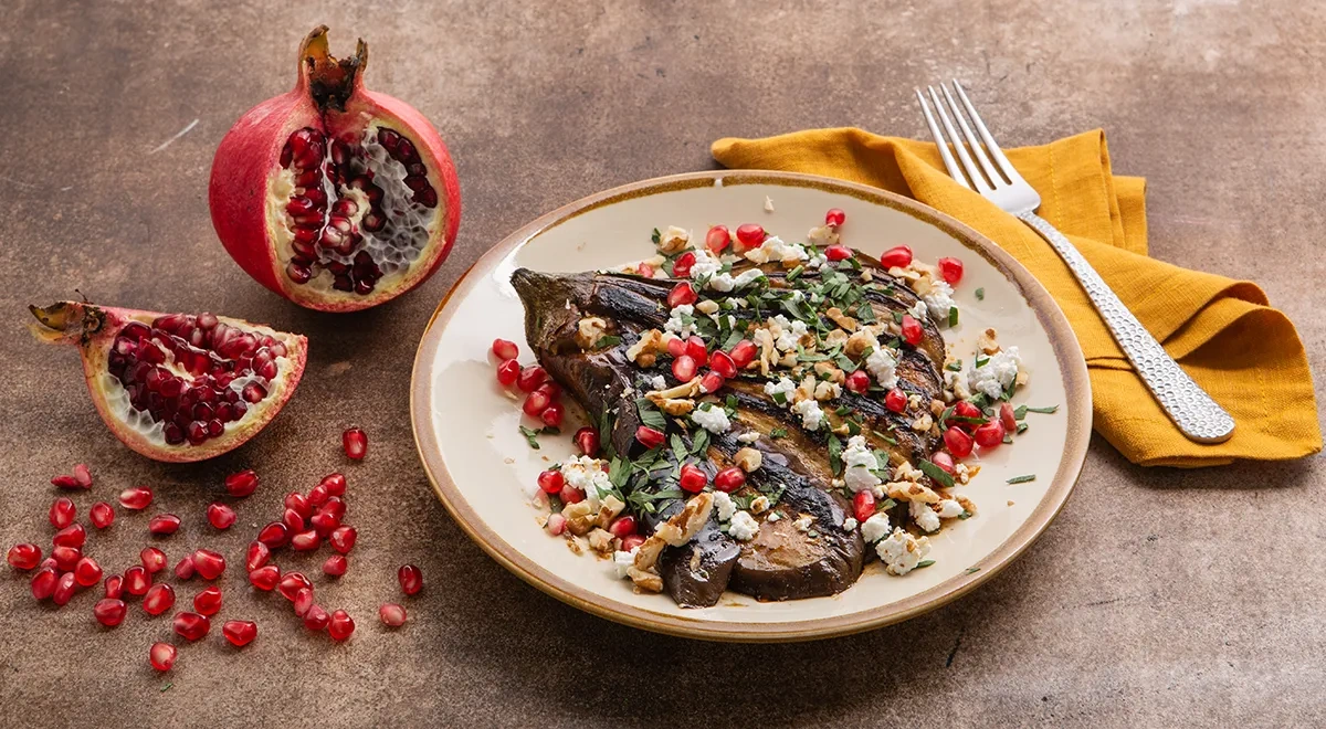 Баклажаны веером на сковороде