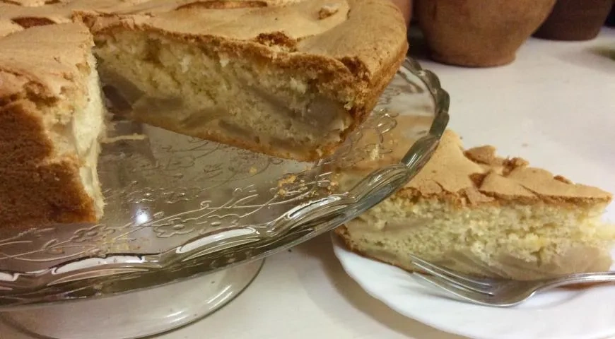 Бисквит с грушей