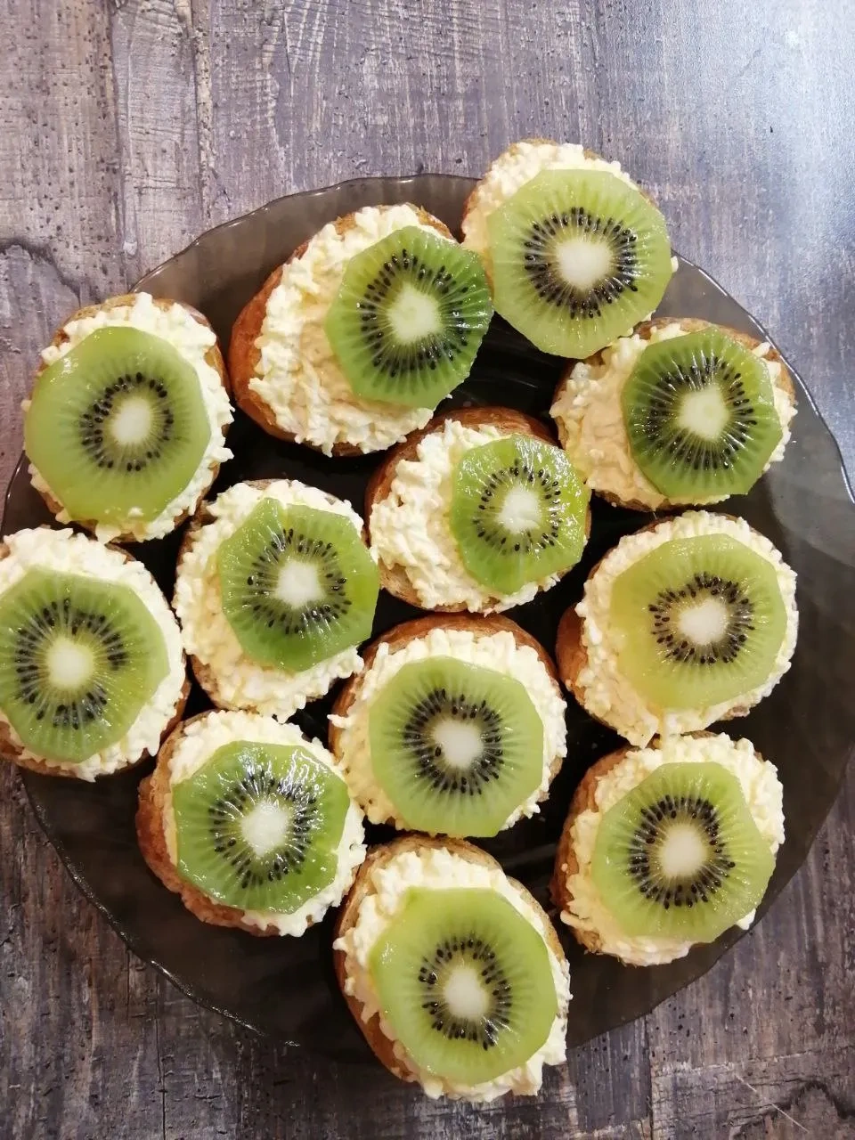 Бутерброды с киви