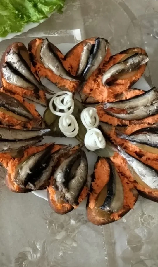 Бутерброды со шпротами