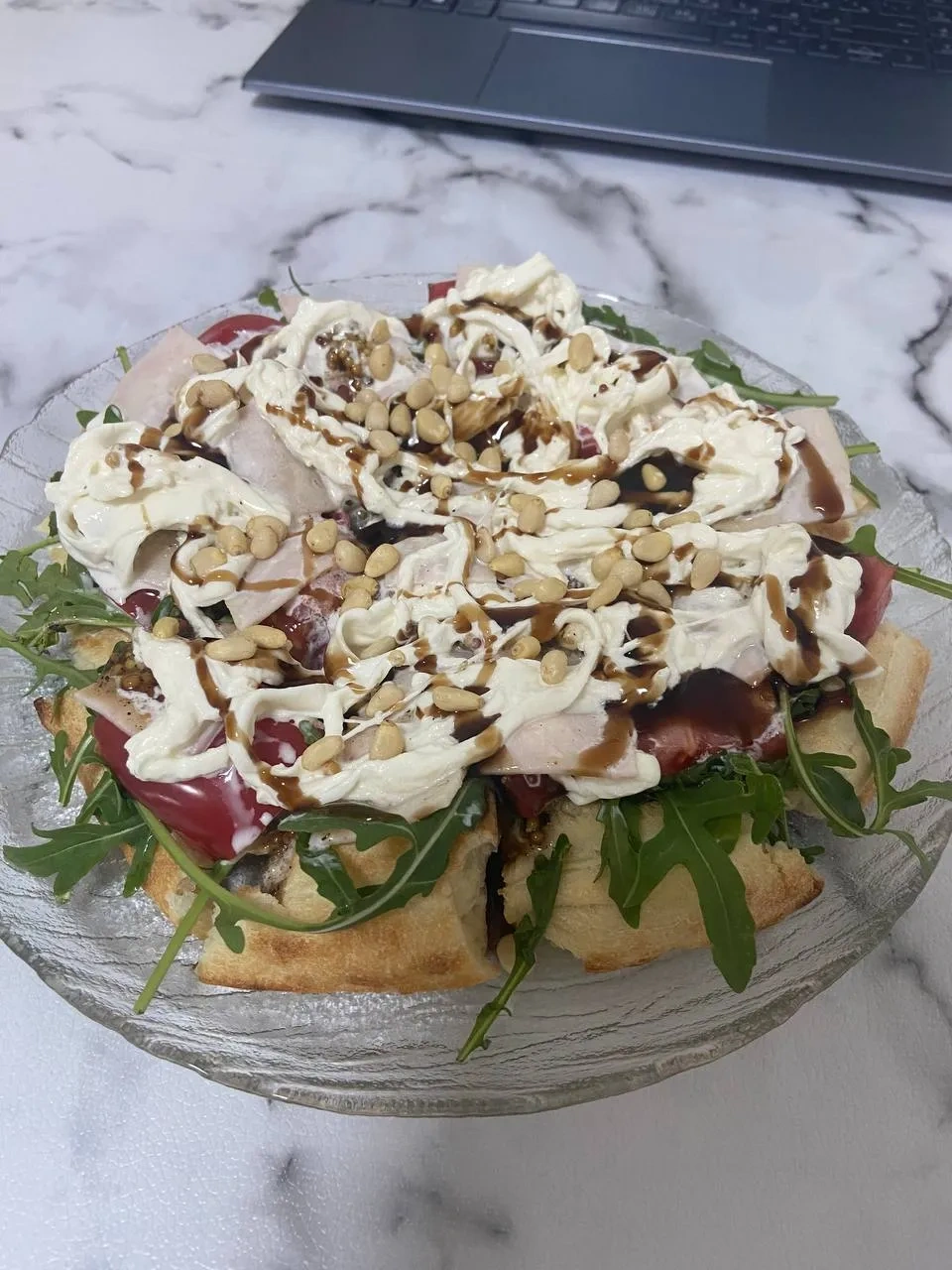 Фокачча со страчателлой и мортаделлой