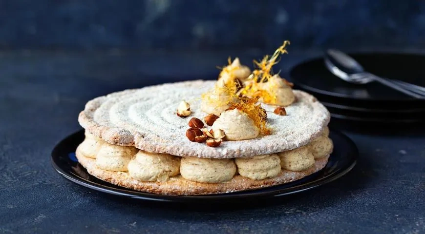 Французский торт из бисквита дакуаз