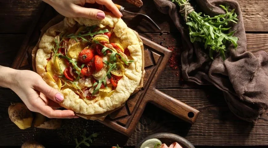 Галета с беконом и овощами