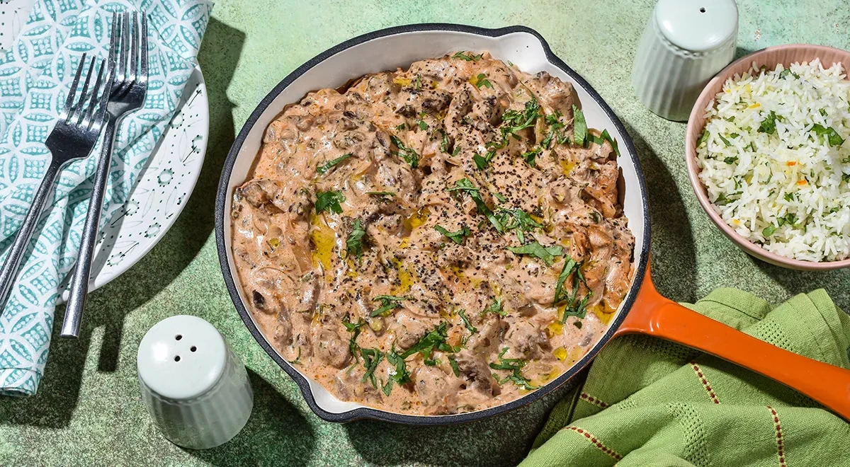 Говядина по-строгановски (бефстроганов)