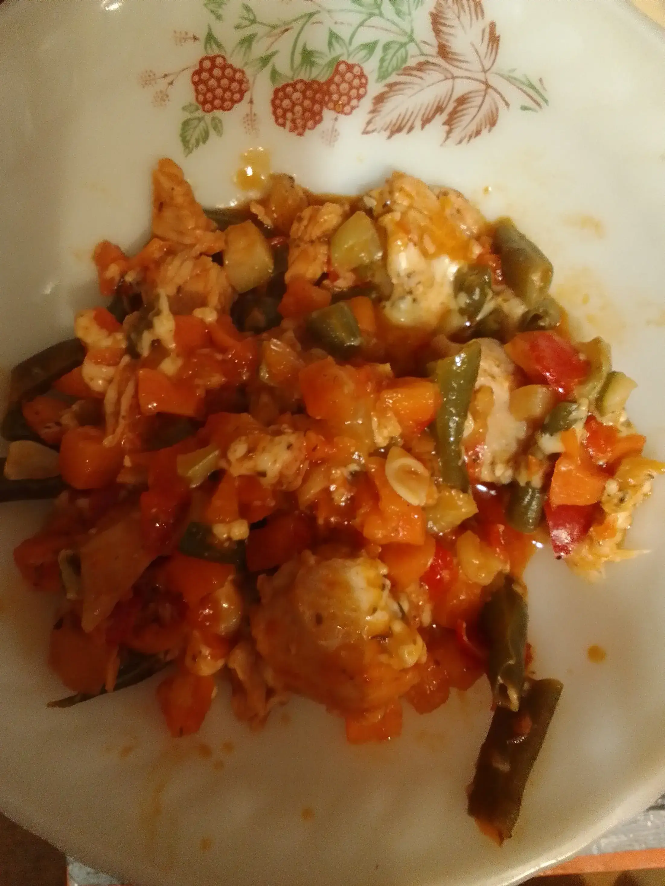 Индейка с овощами в соево-кунжутном соусе