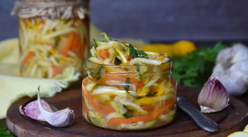 Кабачки с морковью по-корейски