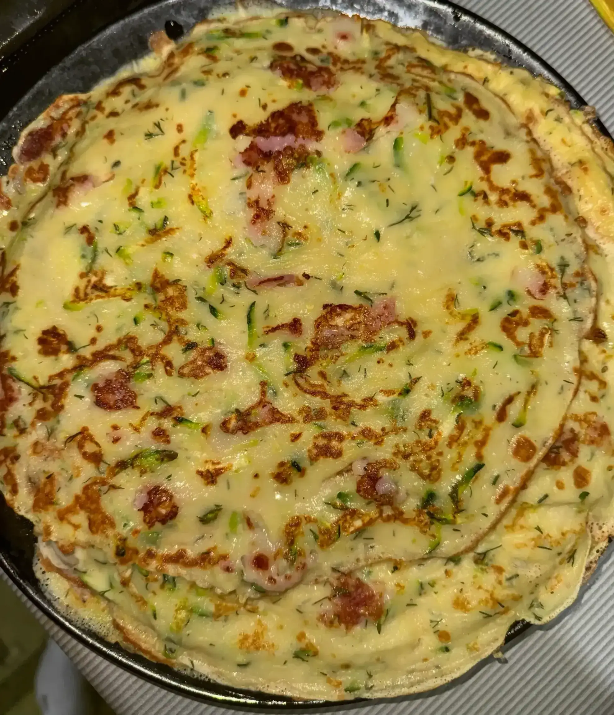 Кабачковые блины с беконом