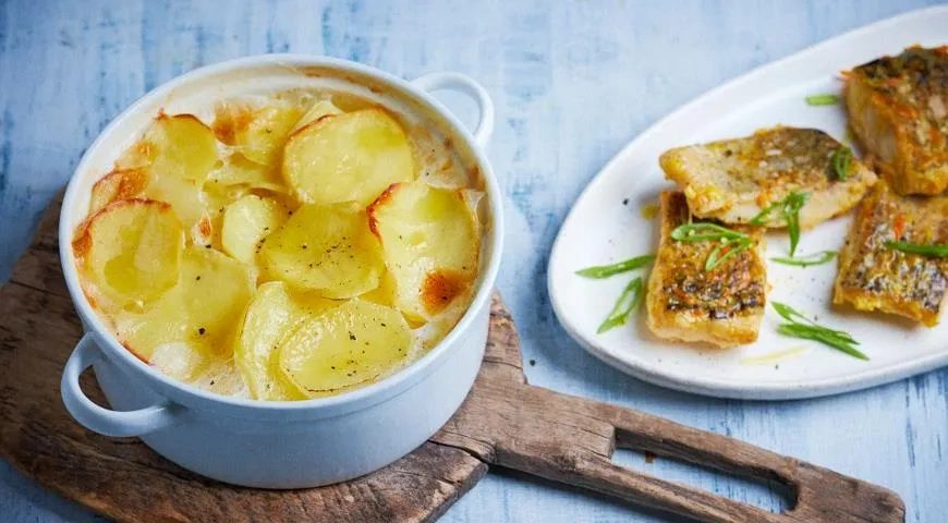 Картофель в молоке к блюдам из рыбы