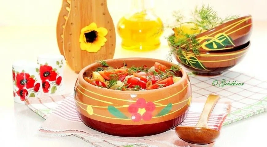 Картофельный салат с маринованными опятами