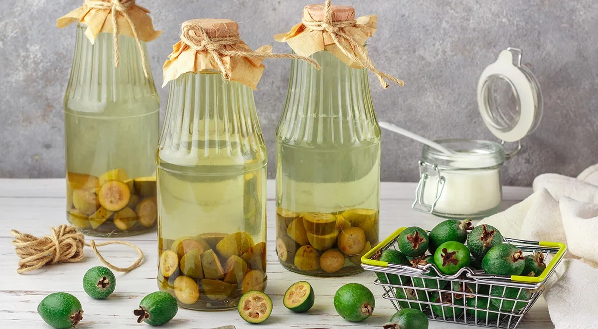 Компот из фейхоа