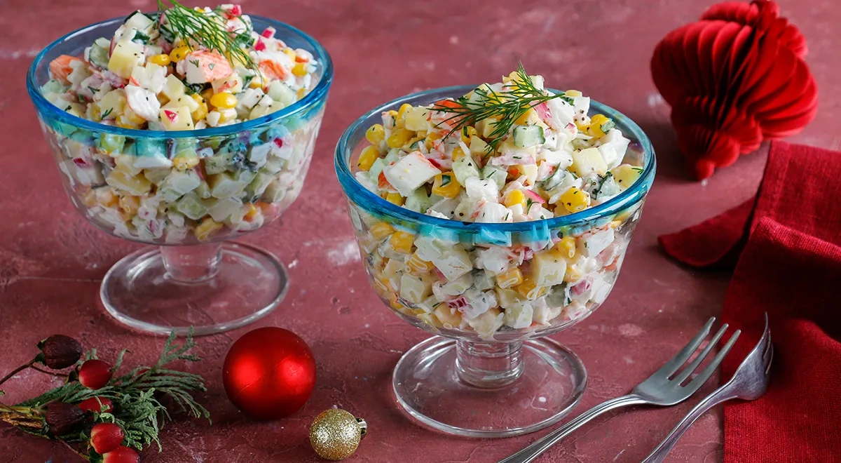 Крабовый салат с картошкой
