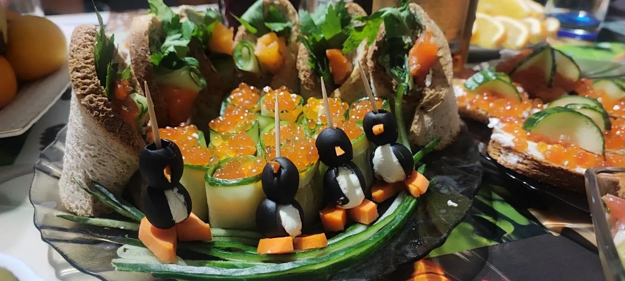 Красивая закуска Пингвины