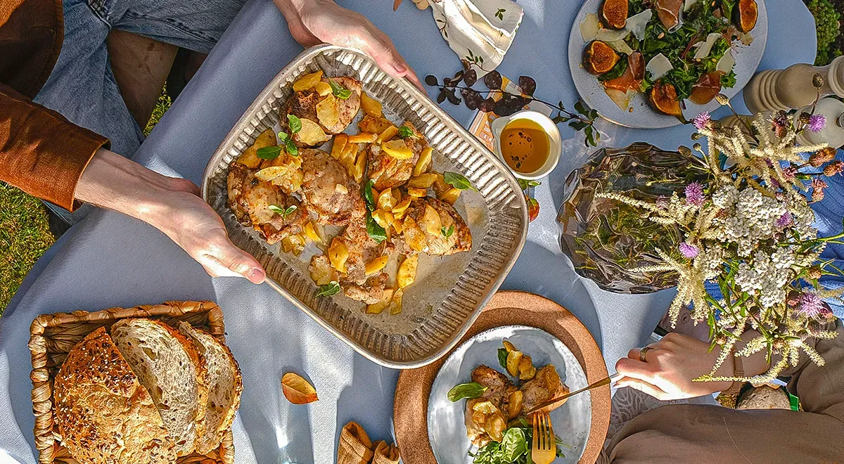 Курица с яблоками и сидром