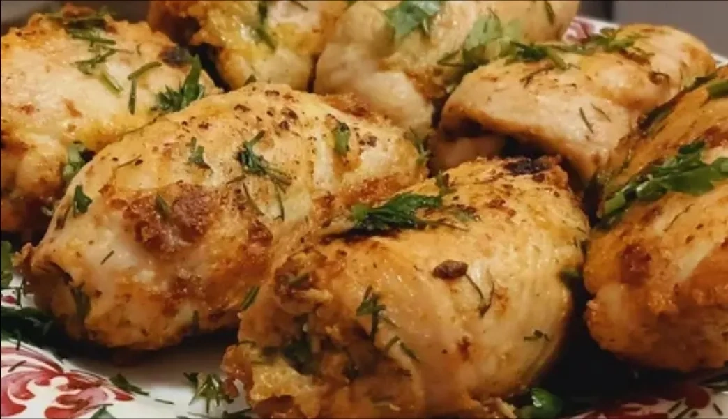 Куриные рулетики с сыром в духовке