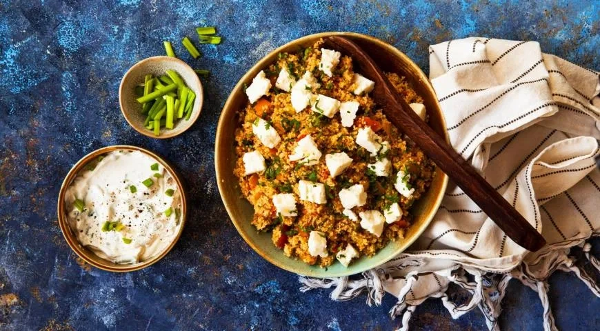 Кускус с овощами и йогуртом