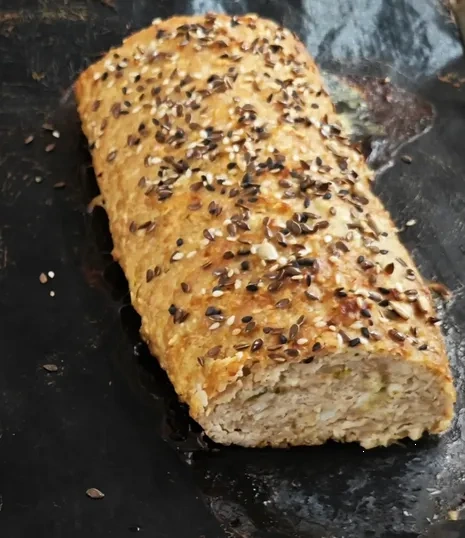 Мясной рулет из индейки