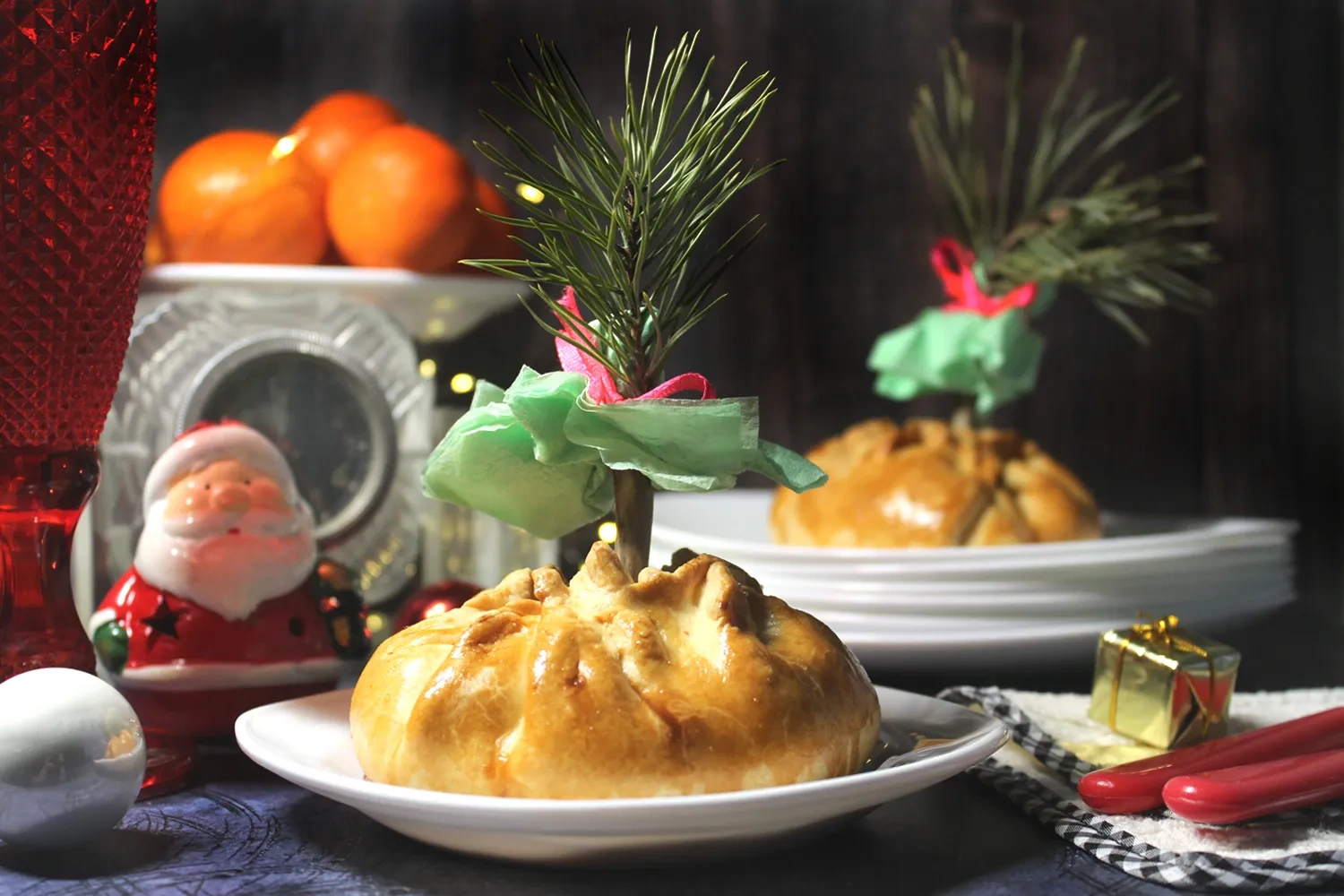 Мини пироги с курицей и картофелем «Новогодние»