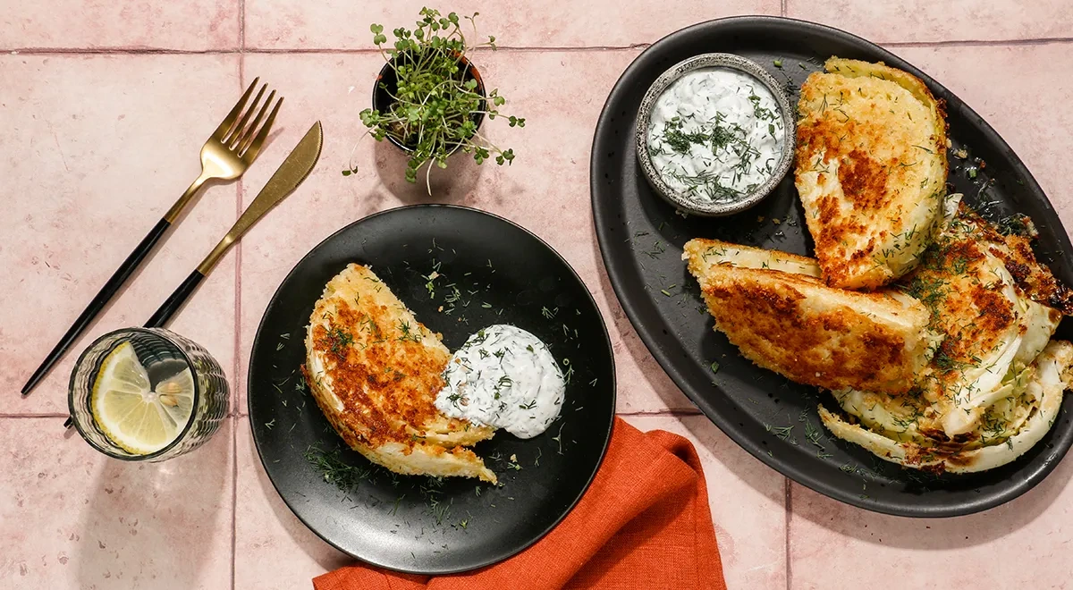 Молодая капуста, обжаренная в яйце