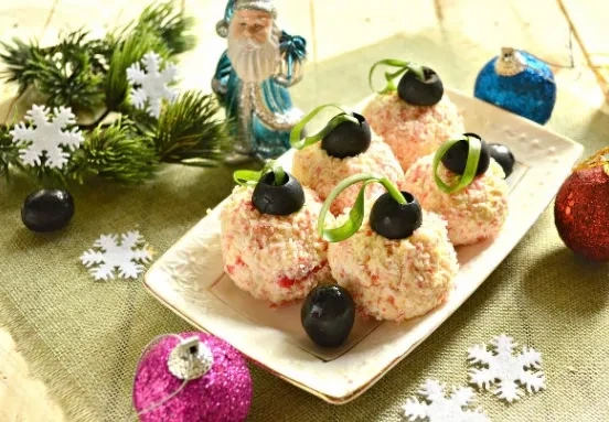 Новогодняя закуска «Ёлочные шарики»