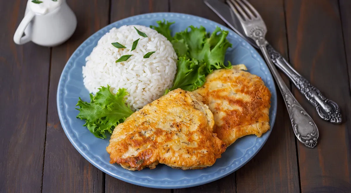 Отбивные из индейки в кляре в духовке