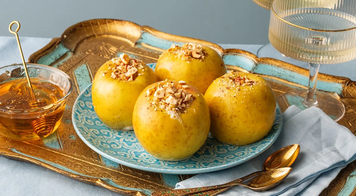 Печеные яблоки в микроволновке