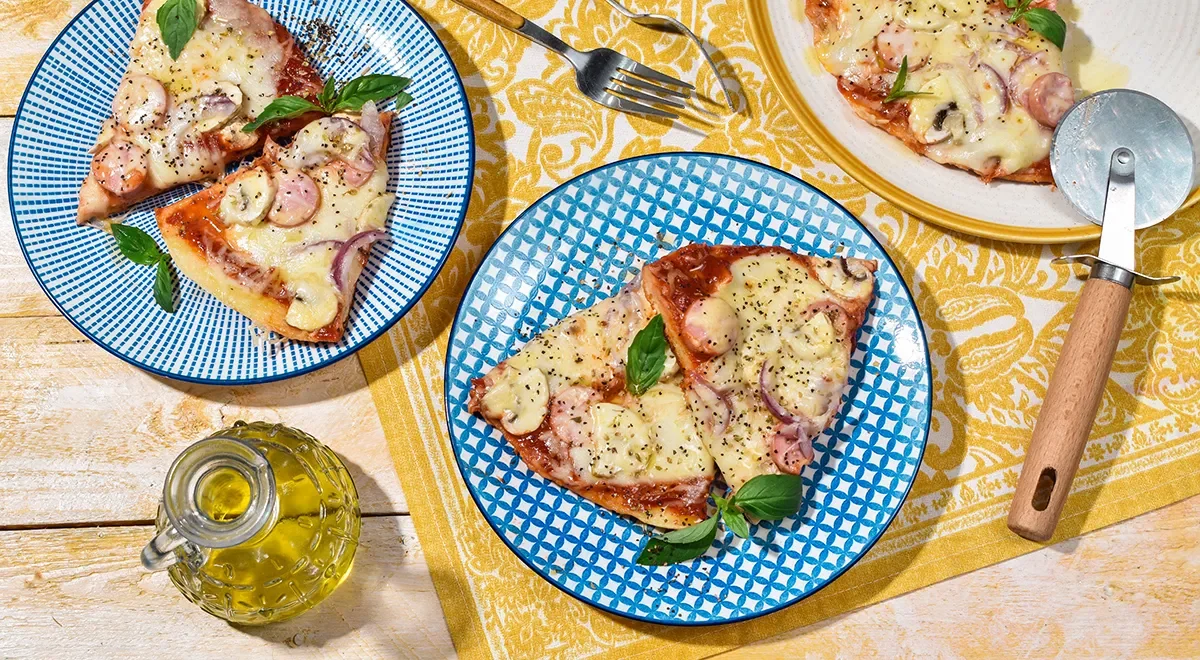 Пицца на сковороде на кефире