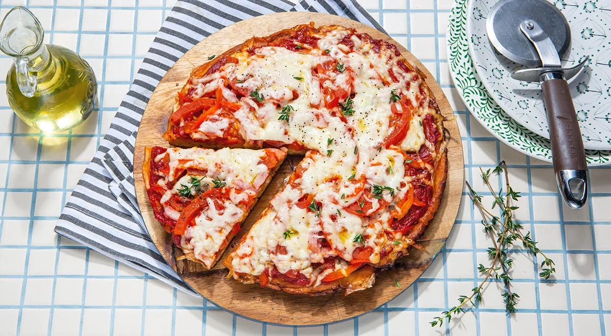 Пицца на сметане на сковороде