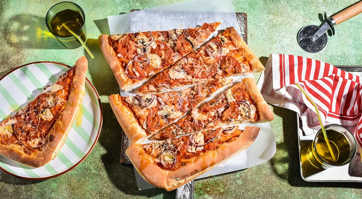 Пицца с курицей и грибами