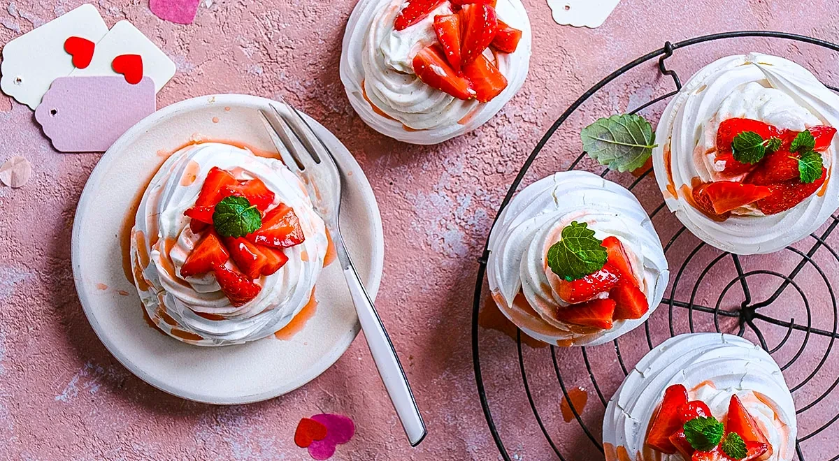 Мини-Павлова с сырным кремом