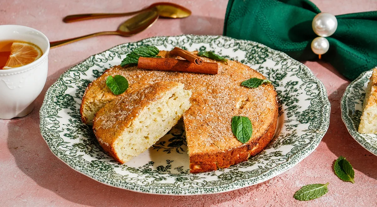 Постный манник с яблоками