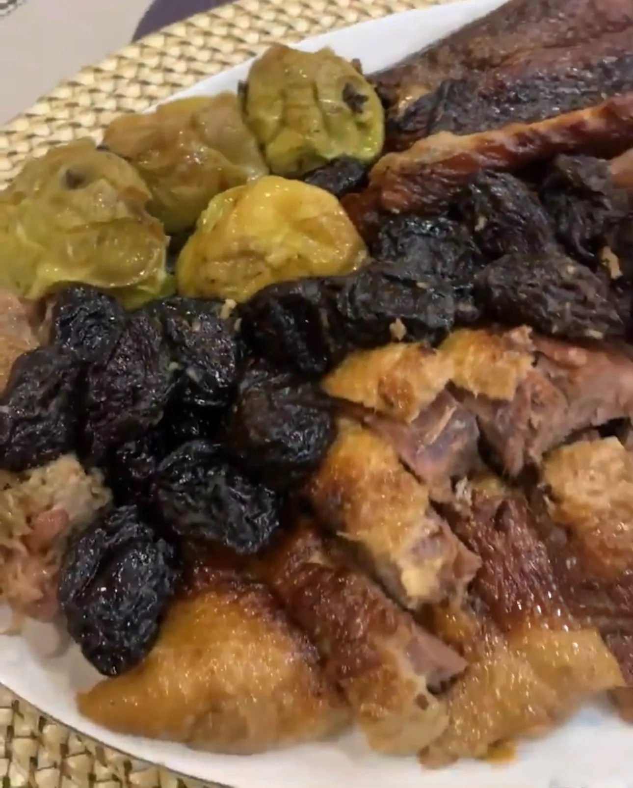 Праздничный гусь