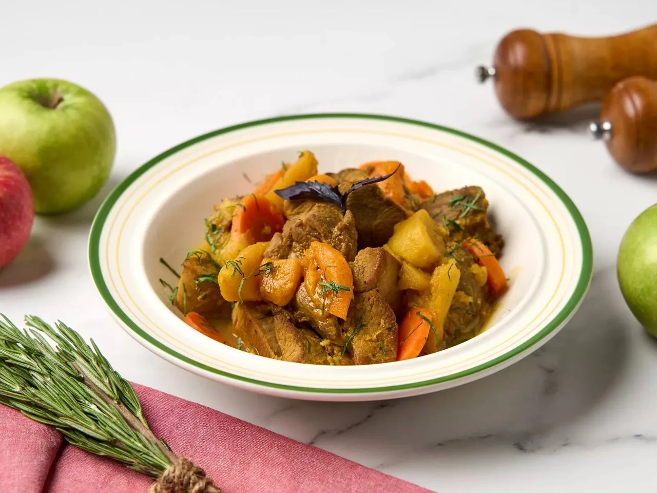 Рагу из бедра индейки с курагой