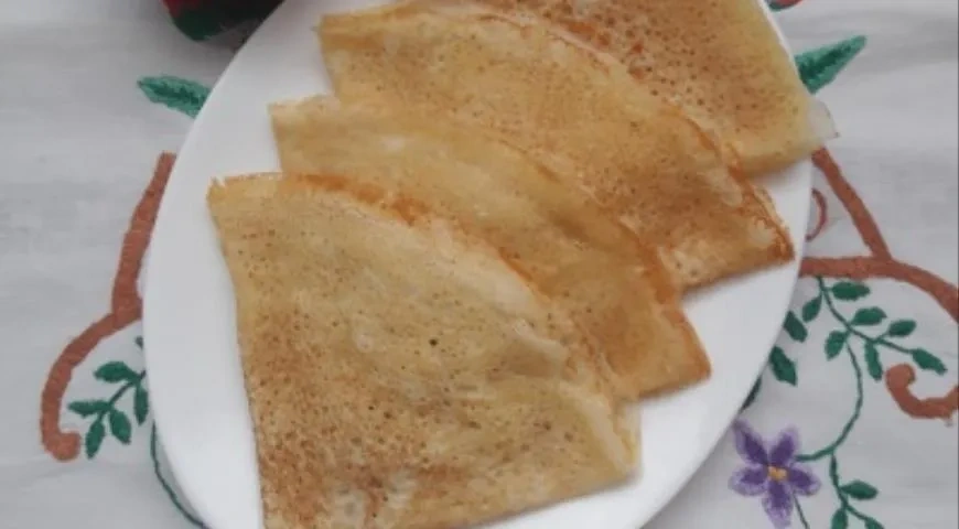 Русские блины на кефире и молоке