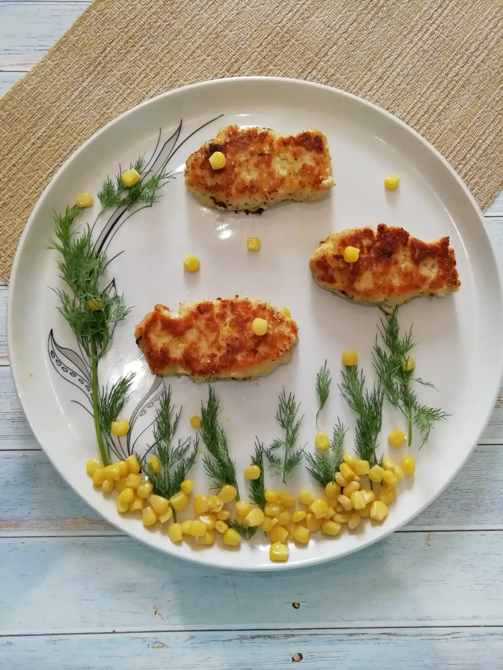 Рыбные котлетки с кукурузой