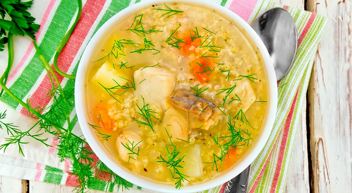 Рыбный суп с пшеном