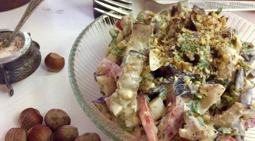 Салат Летний с баклажанами