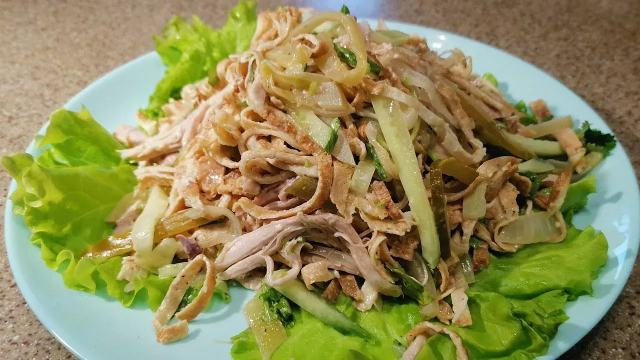 Салат «Министерский» с курицей