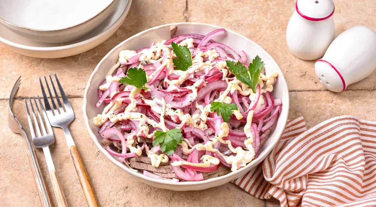 Салат «Мужские слезы» с говядиной