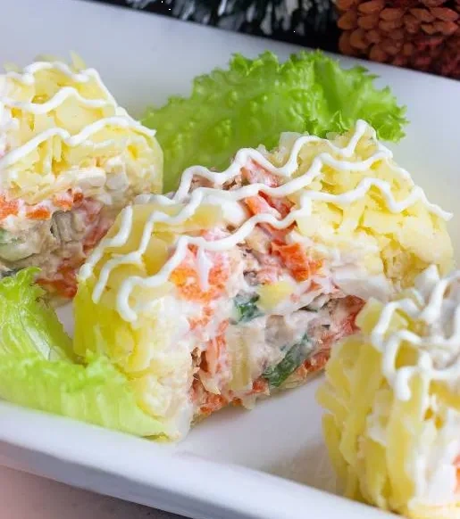 Салат-рулет Мимоза