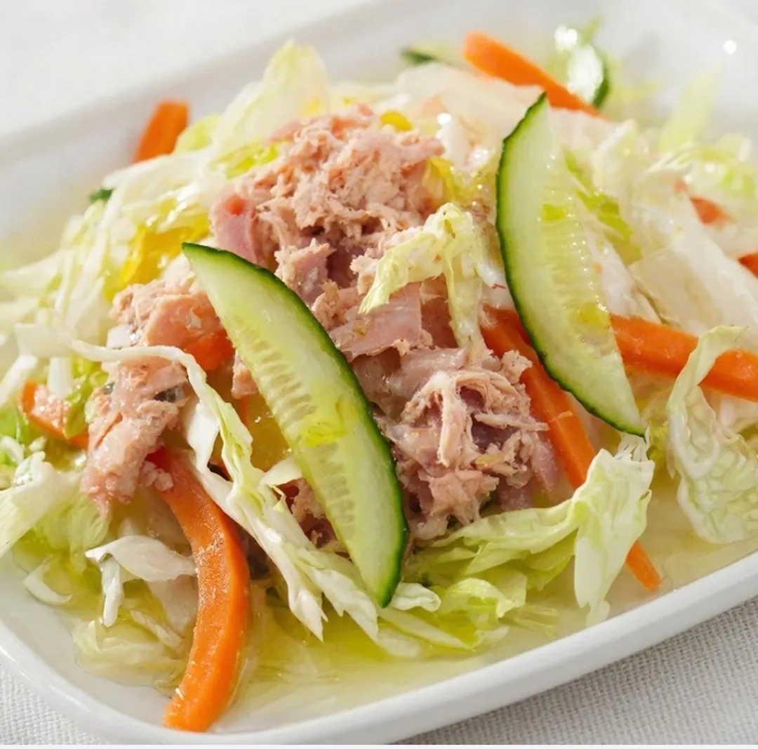 Салат с тунцом и пекинской капустой