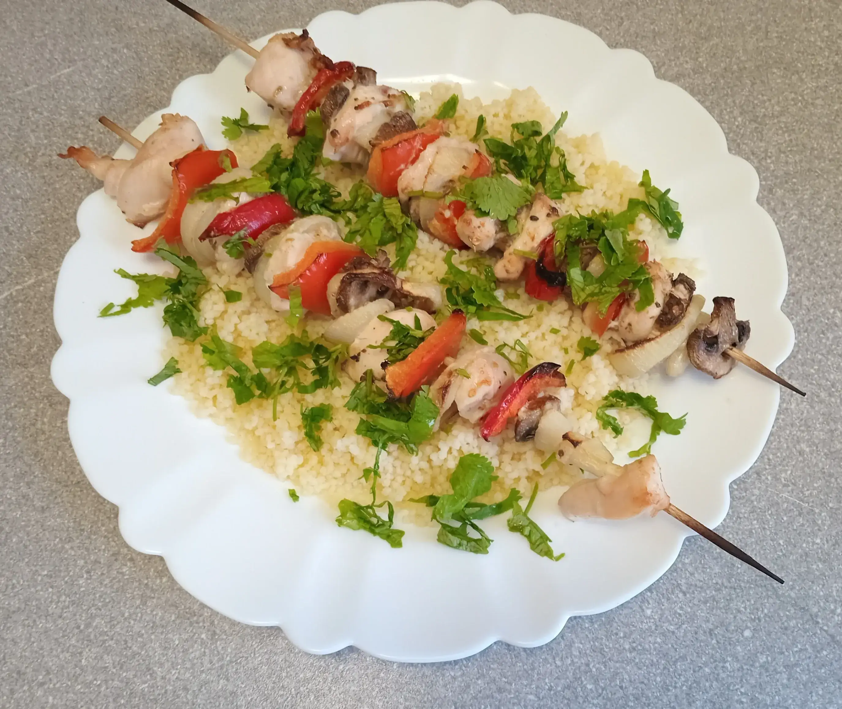 Шашлыки из куриного филе с овощами