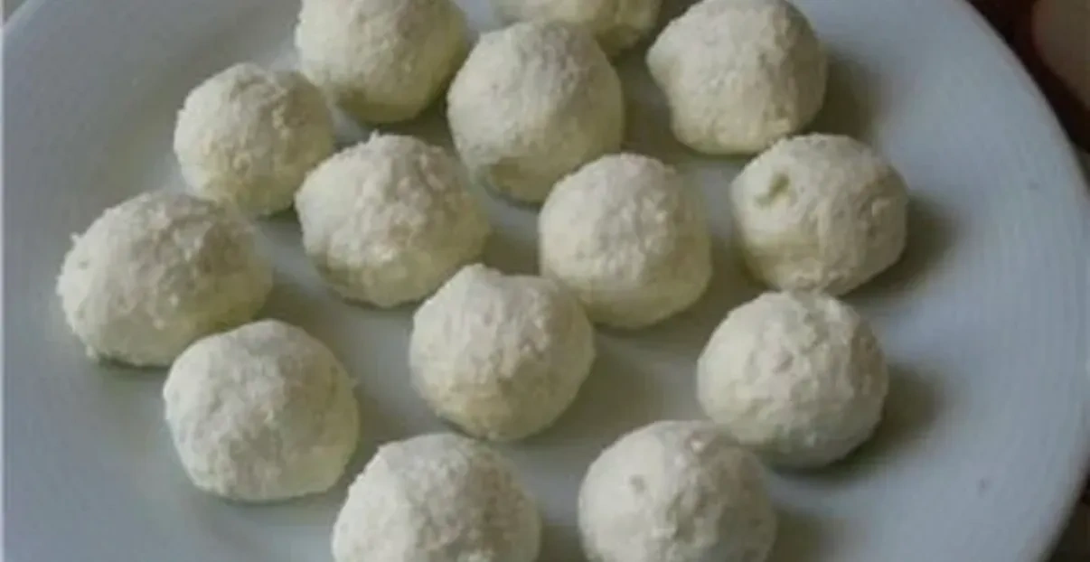 Снежные шарики