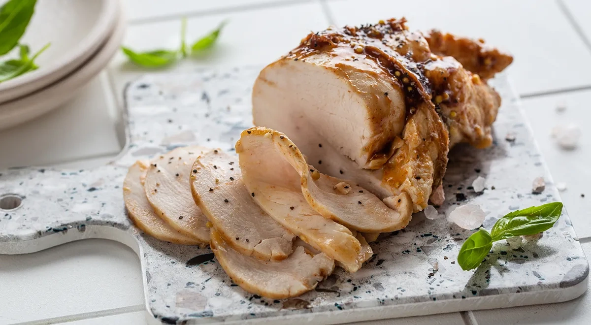 Сочная пастрома из куриной грудки