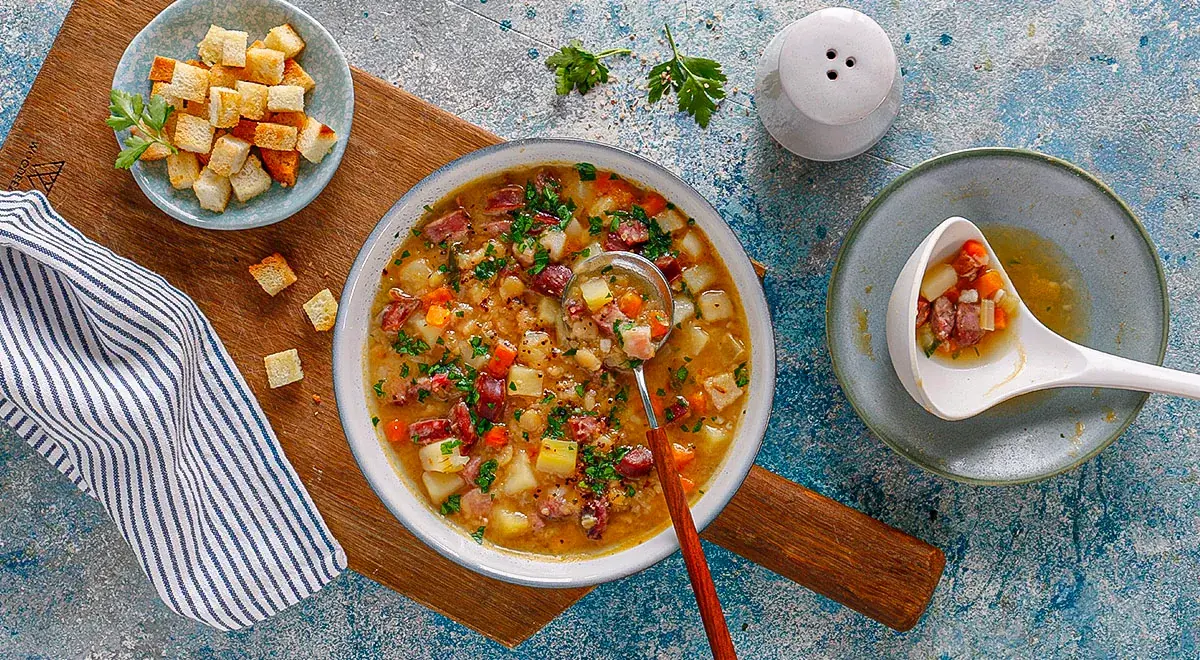 Суп гороховый с копченостями