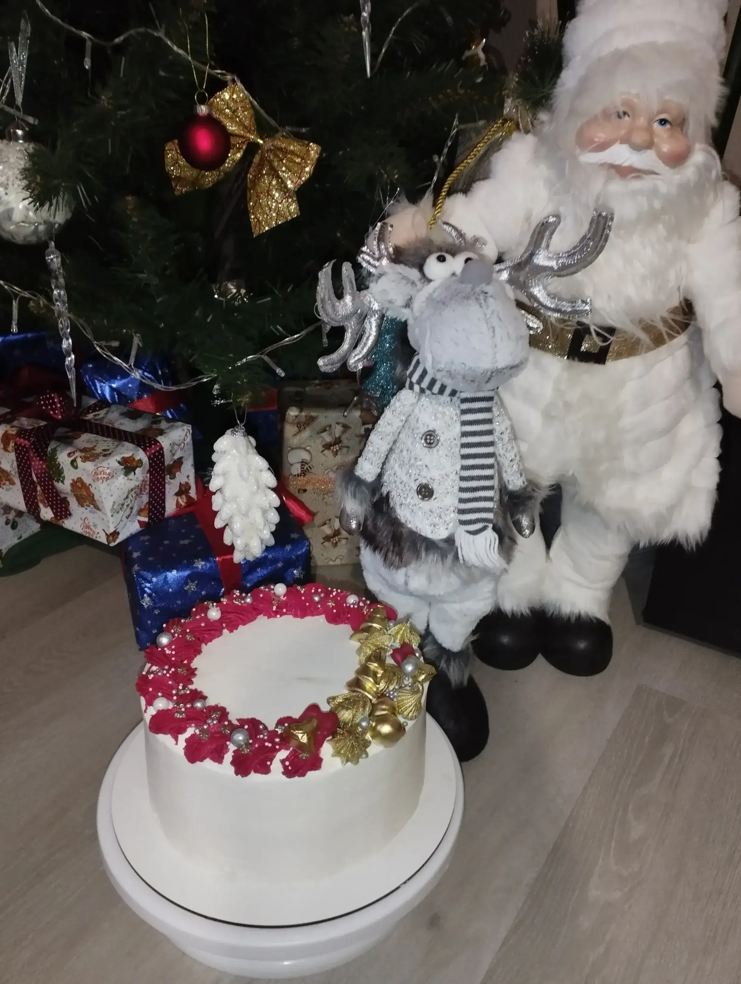 Торт бисквитный