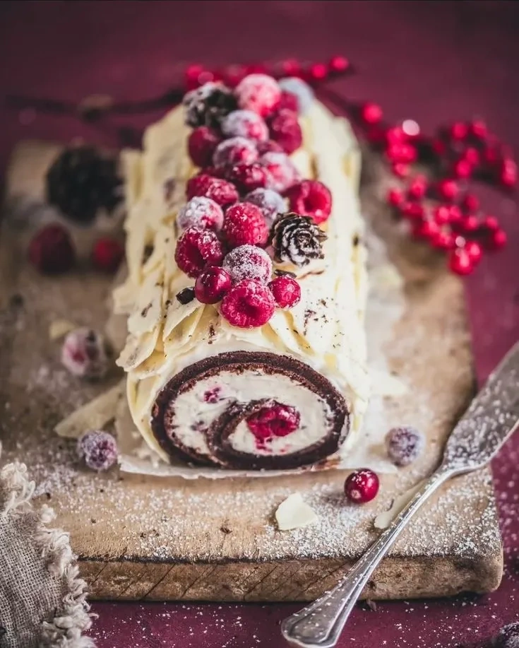 Торт Полено с малиной