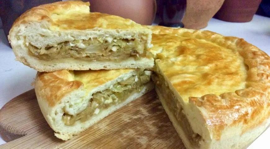 Традиционный пирог с капустой (маленький)