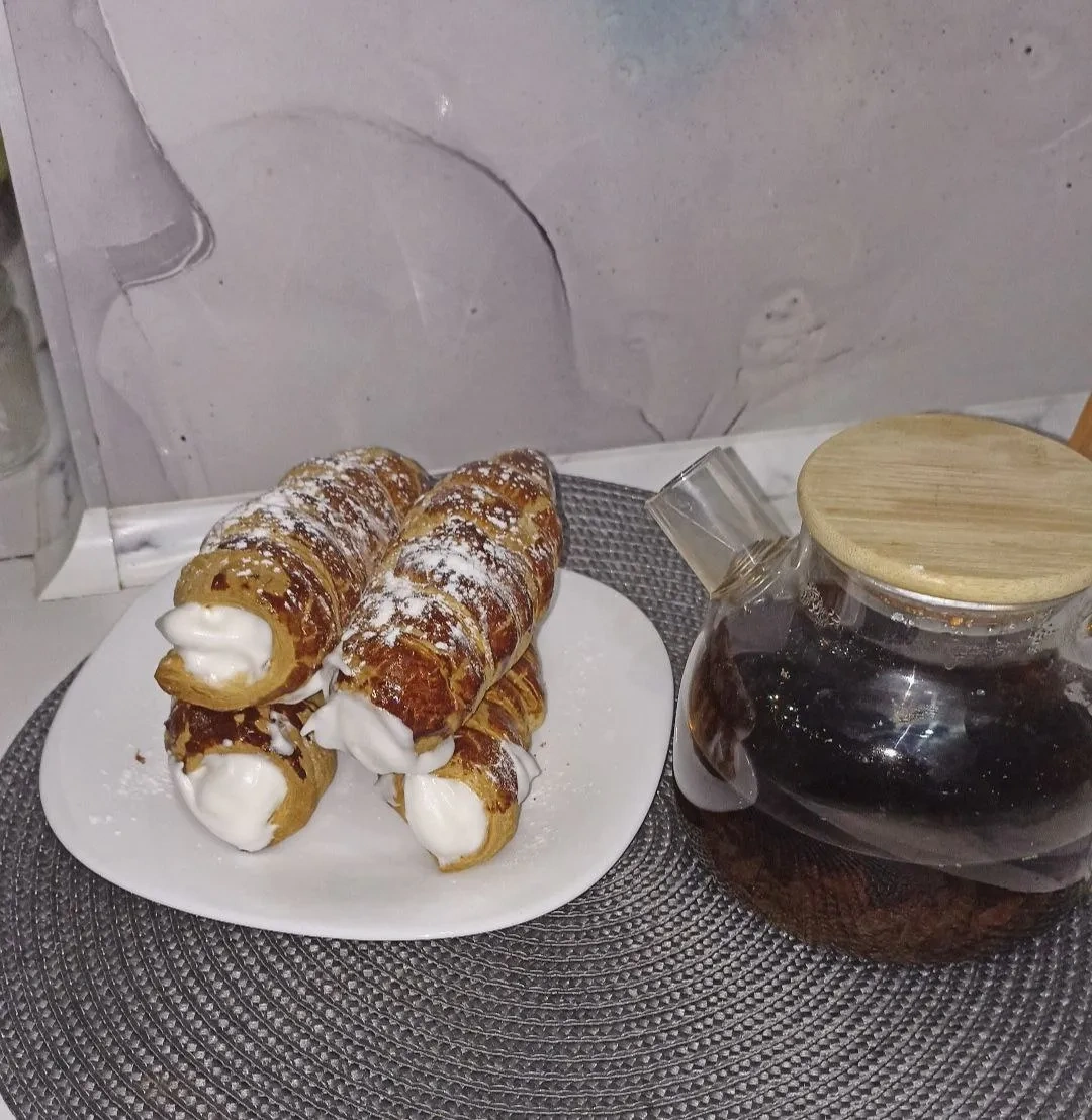 Трубочки с белковым кремом