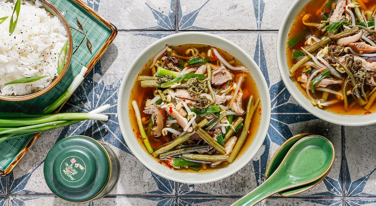 Юккедян – корейский острый суп