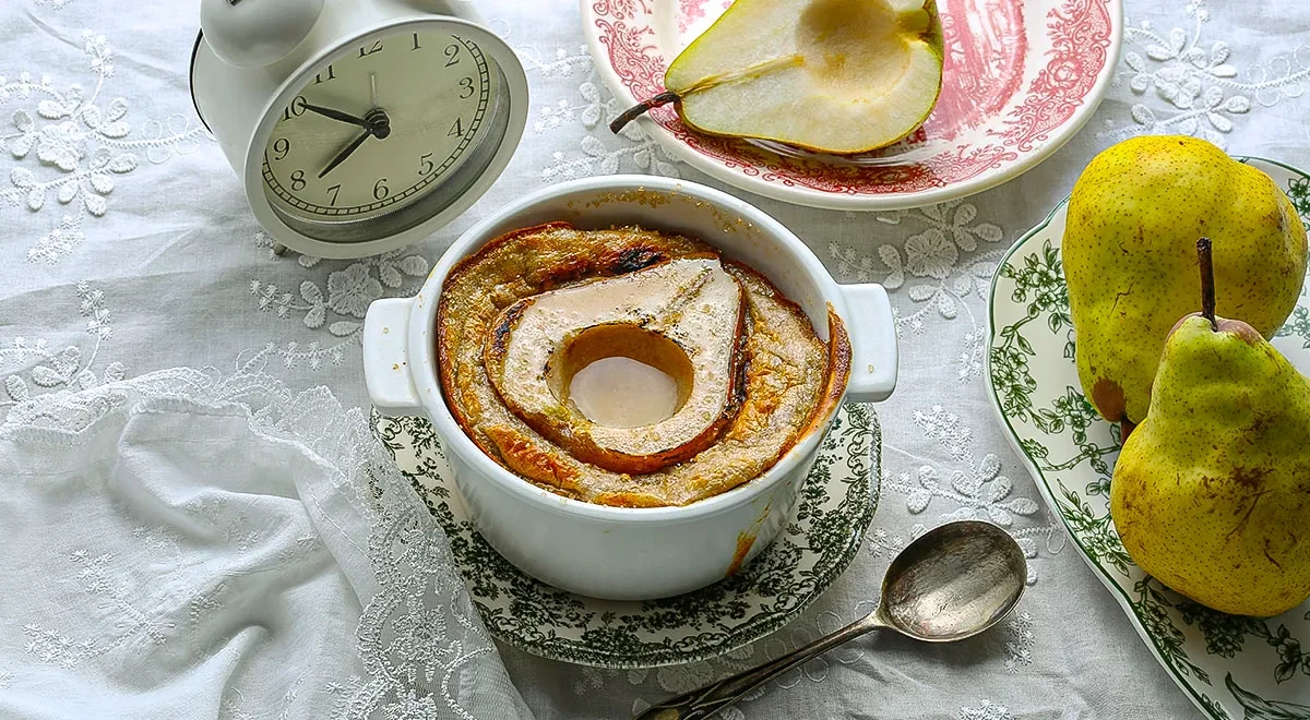 Запеченная манная каша с грушей
